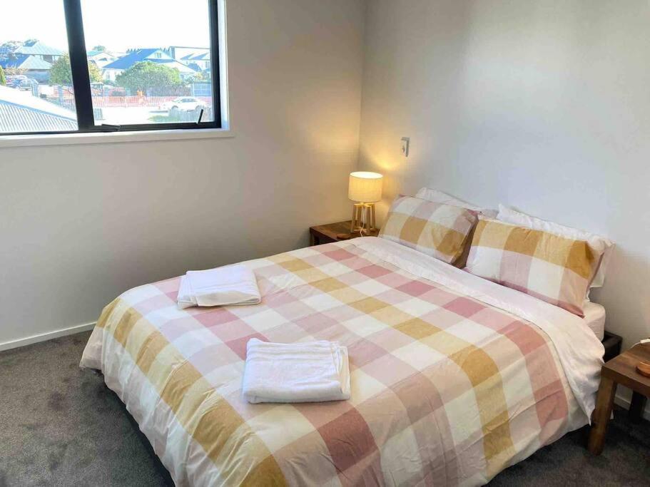 Cheerful 2 Bedroom Townhouse In Addington! Christchurch Buitenkant foto